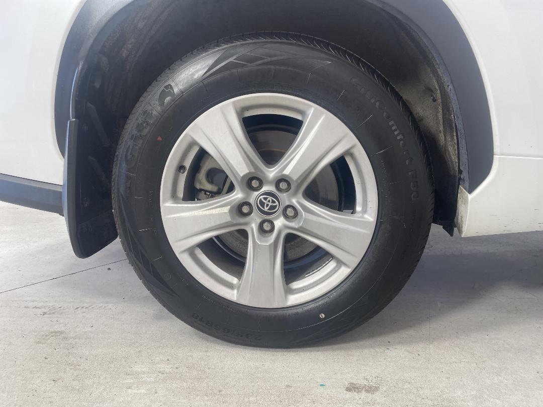 Photo '12' of Toyota Highlander