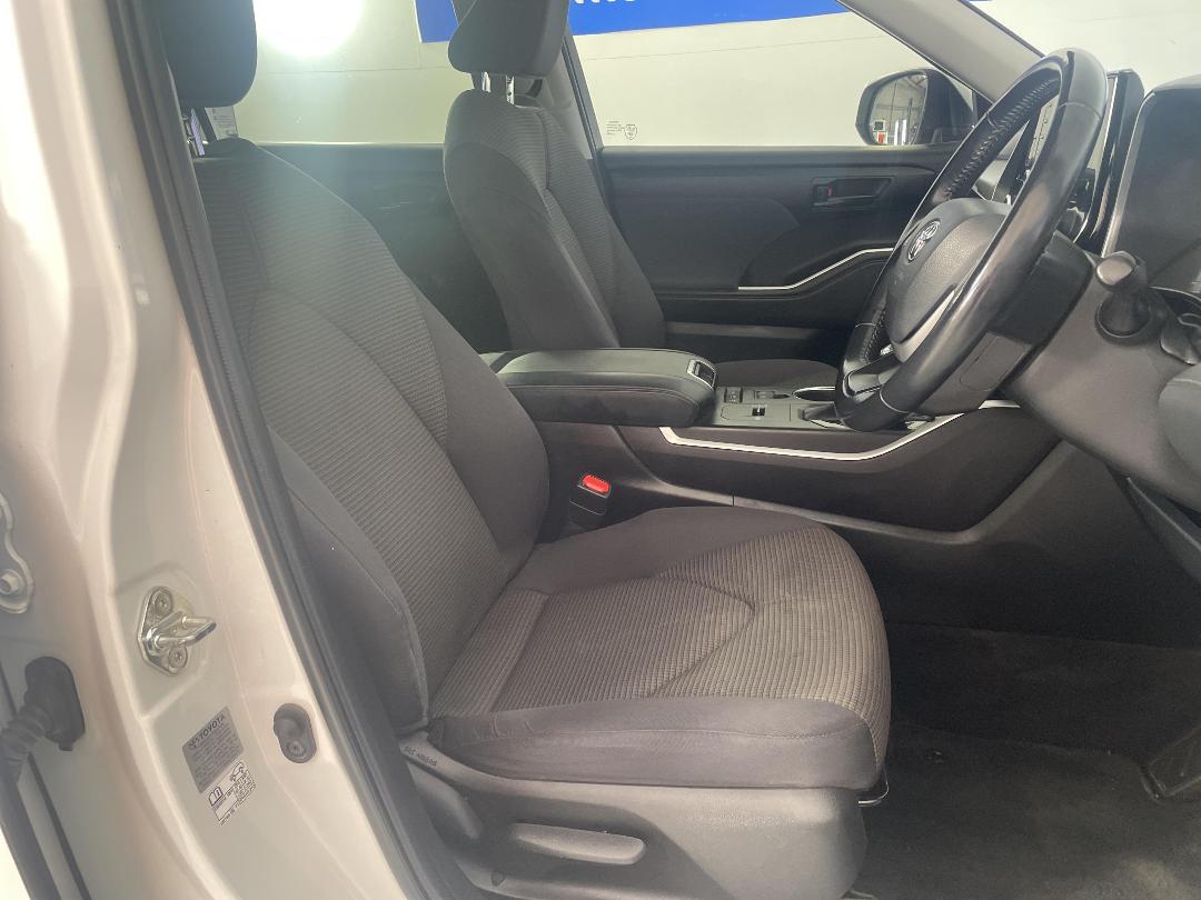 Photo '16' of Toyota Highlander