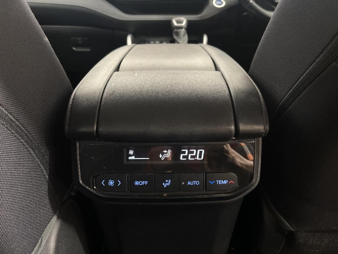 Photo '30' of Toyota Highlander