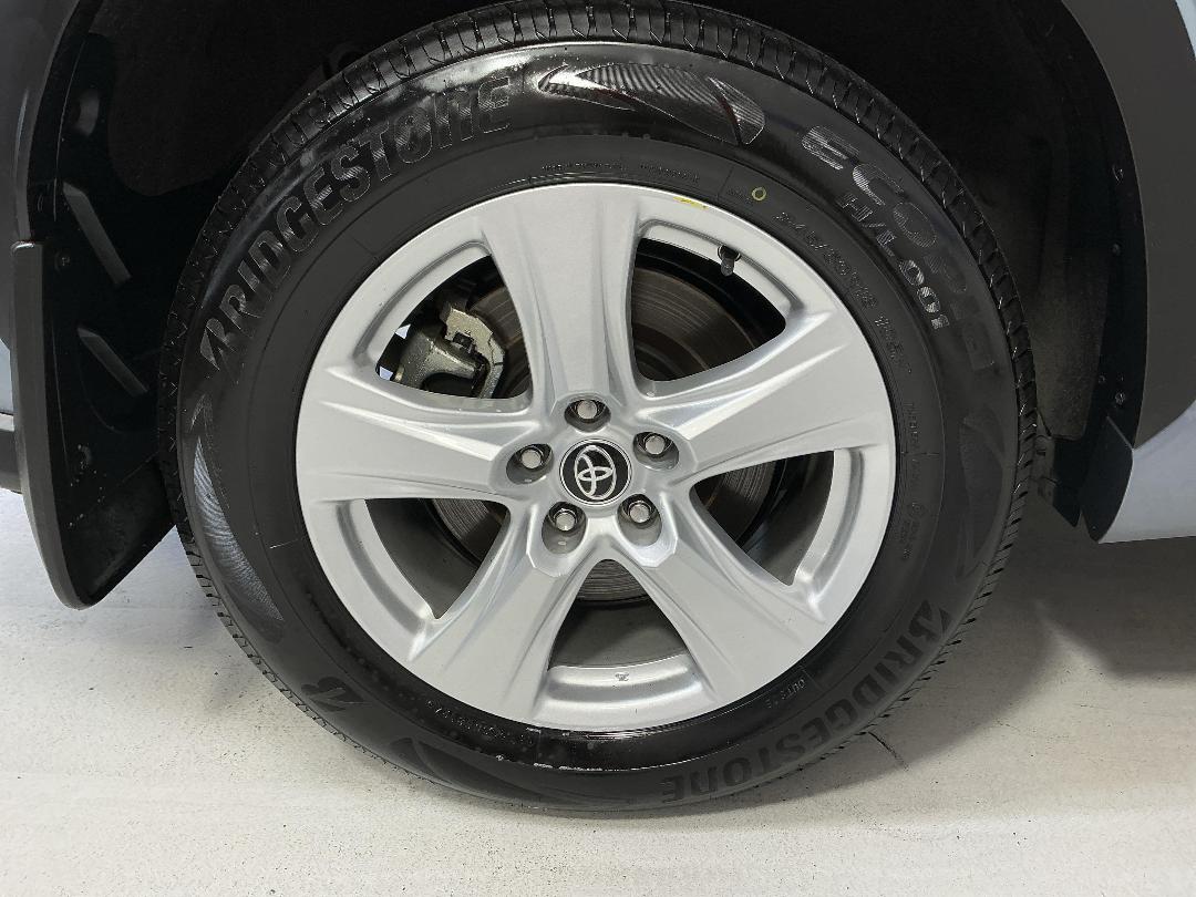 Photo '12' of Toyota Highlander Photo '12' of Toyota Highlander