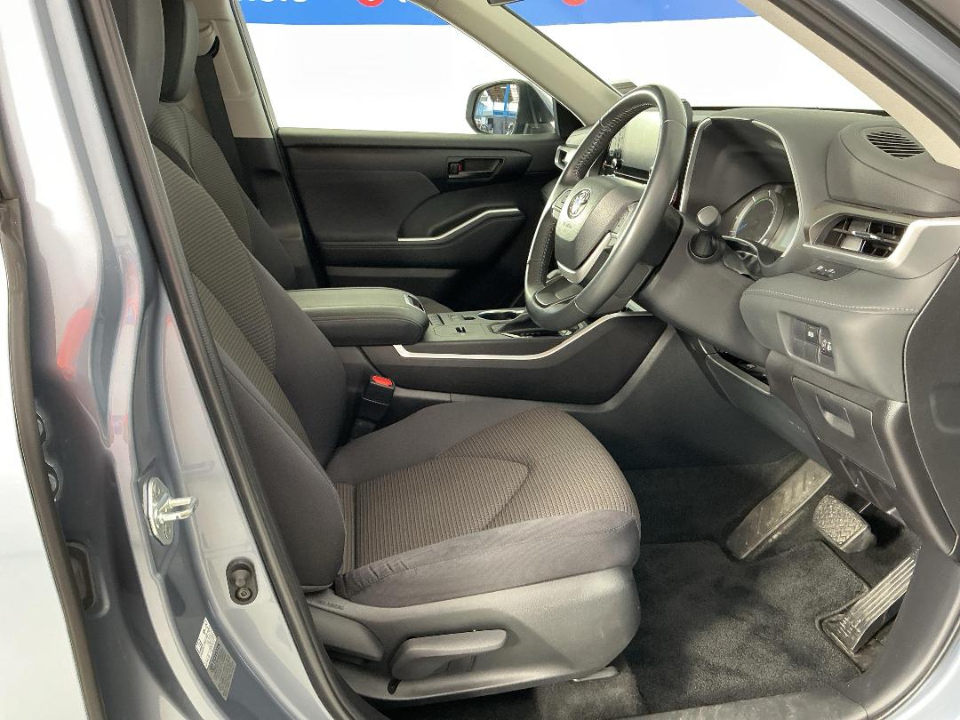 Photo '16' of Toyota Highlander Photo '16' of Toyota Highlander