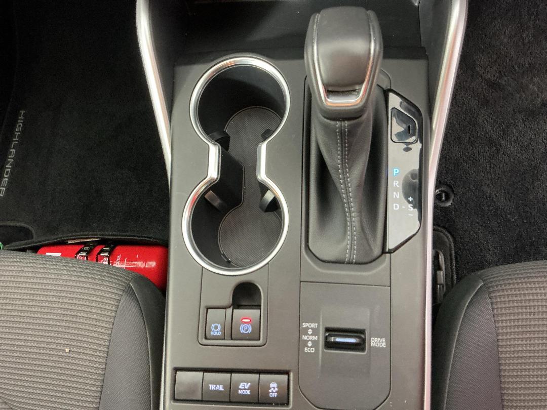 Photo '27' of Toyota Highlander Photo '27' of Toyota Highlander