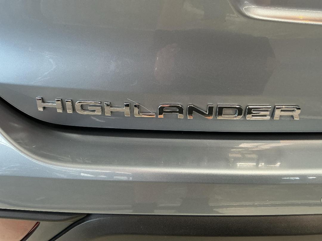 Photo '31' of Toyota Highlander Photo '31' of Toyota Highlander