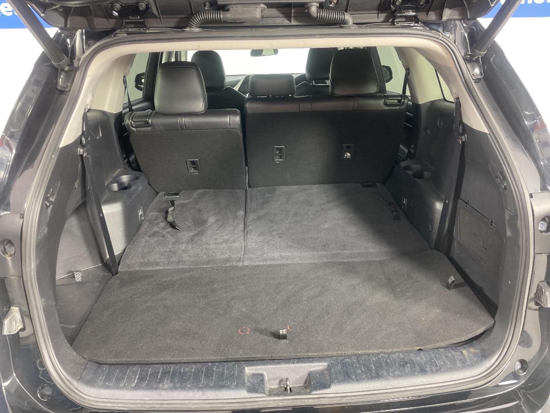 Photo '14' of Toyota Highlander Photo '14' of Toyota Highlander