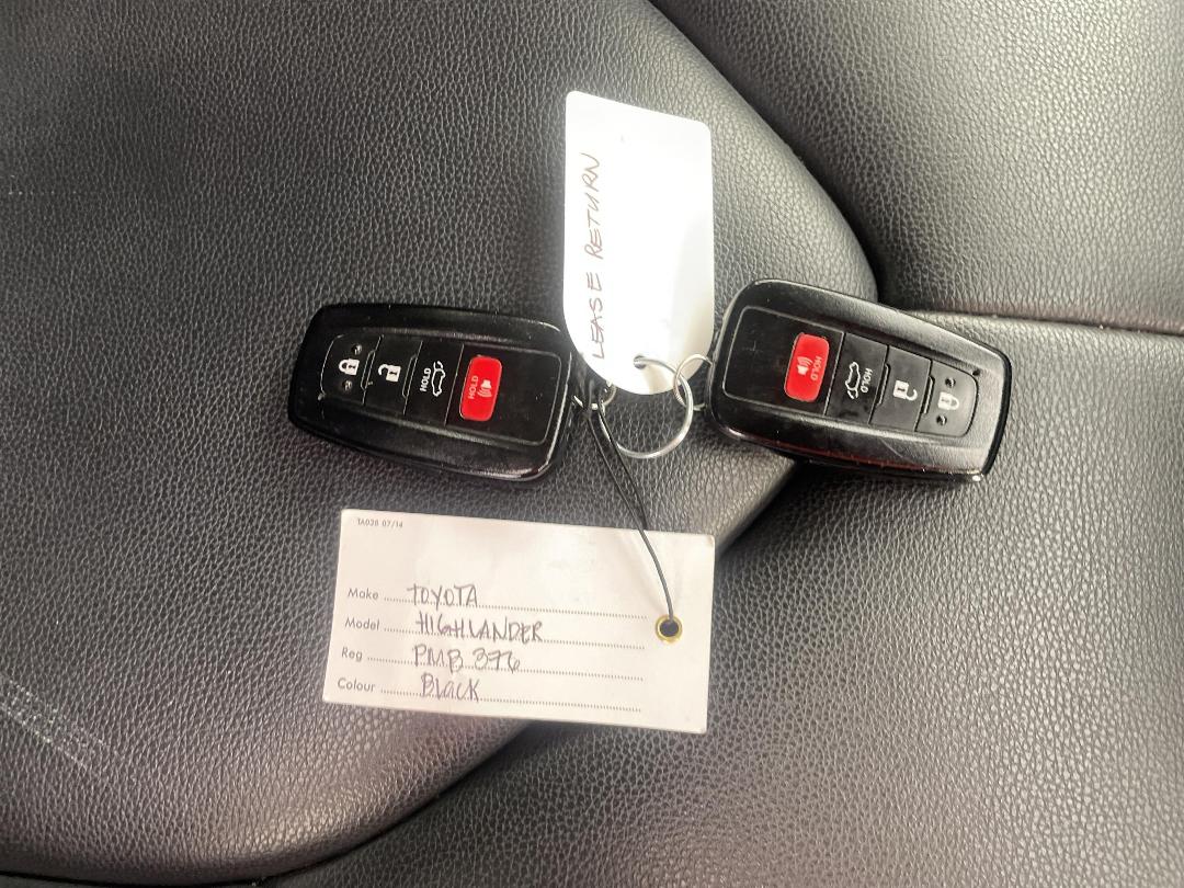 Photo '22' of Toyota Highlander Photo '22' of Toyota Highlander