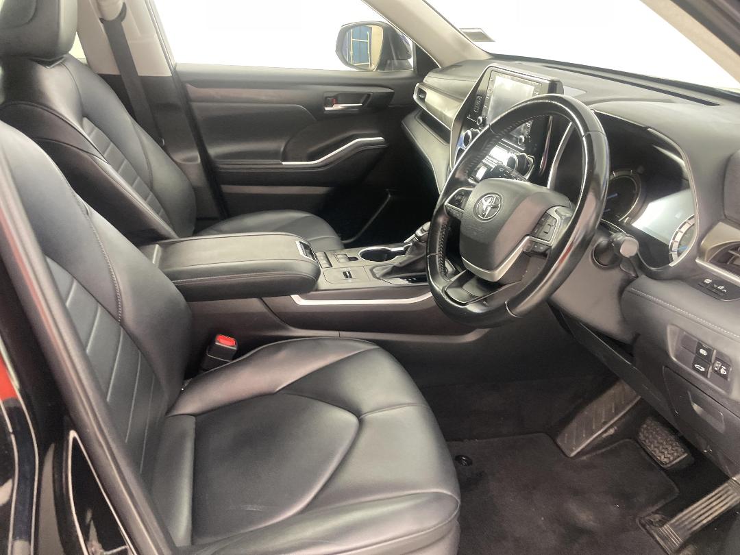 Photo '16' of Toyota Highlander Photo '16' of Toyota Highlander