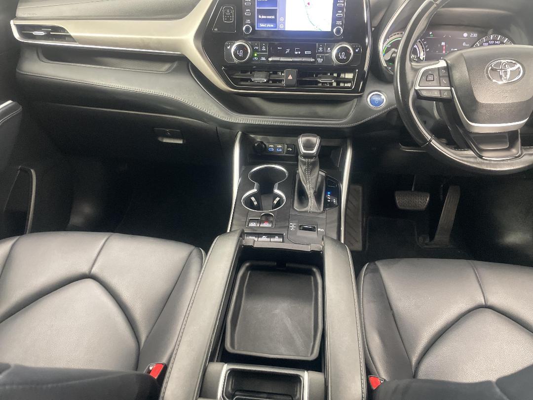 Photo '18' of Toyota Highlander Photo '18' of Toyota Highlander