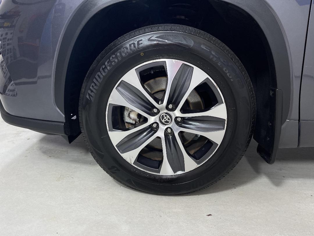 Photo '10' of Toyota Highlander