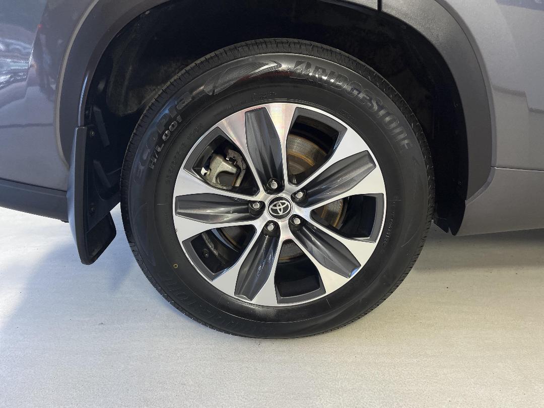 Photo '12' of Toyota Highlander