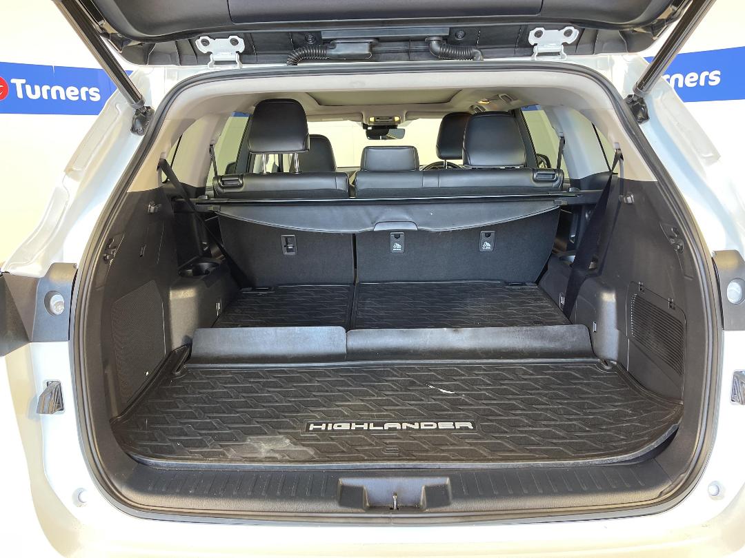 Photo '14' of Toyota Highlander Photo '14' of Toyota Highlander