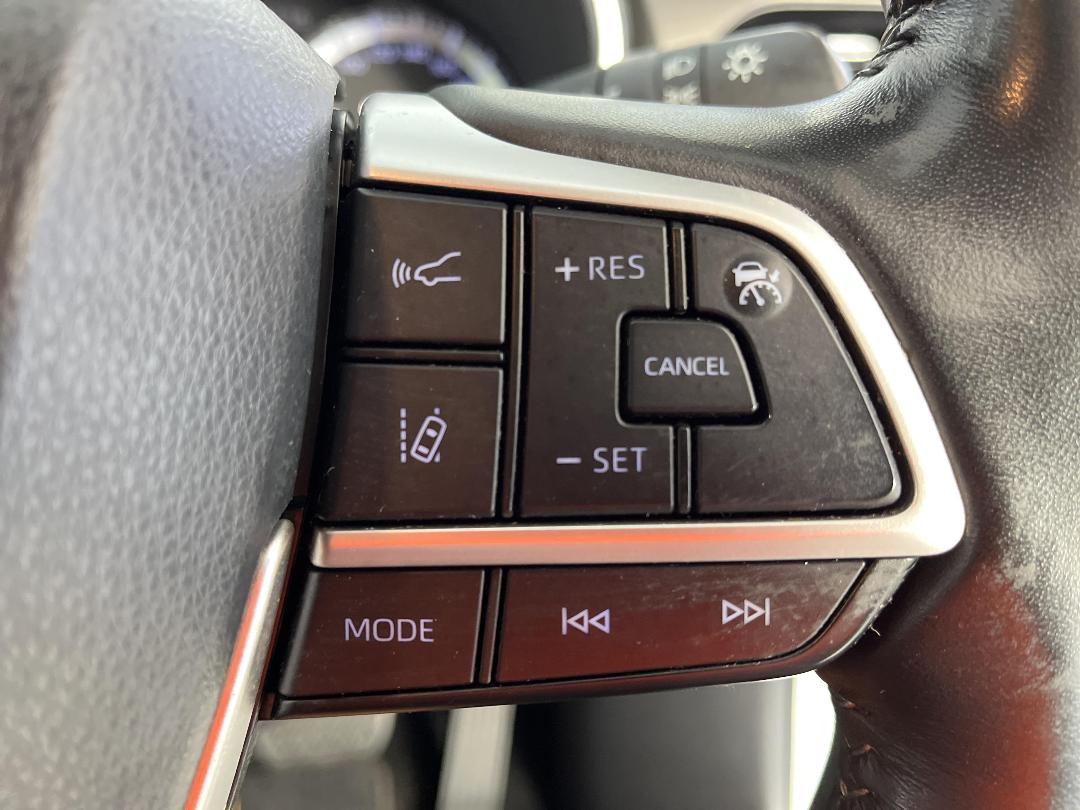 Photo '28' of Toyota Highlander Photo '28' of Toyota Highlander