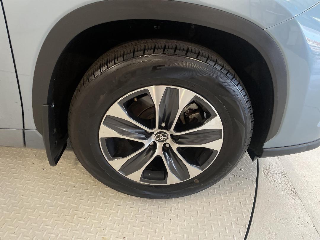 Photo '9' of Toyota Highlander Photo '9' of Toyota Highlander