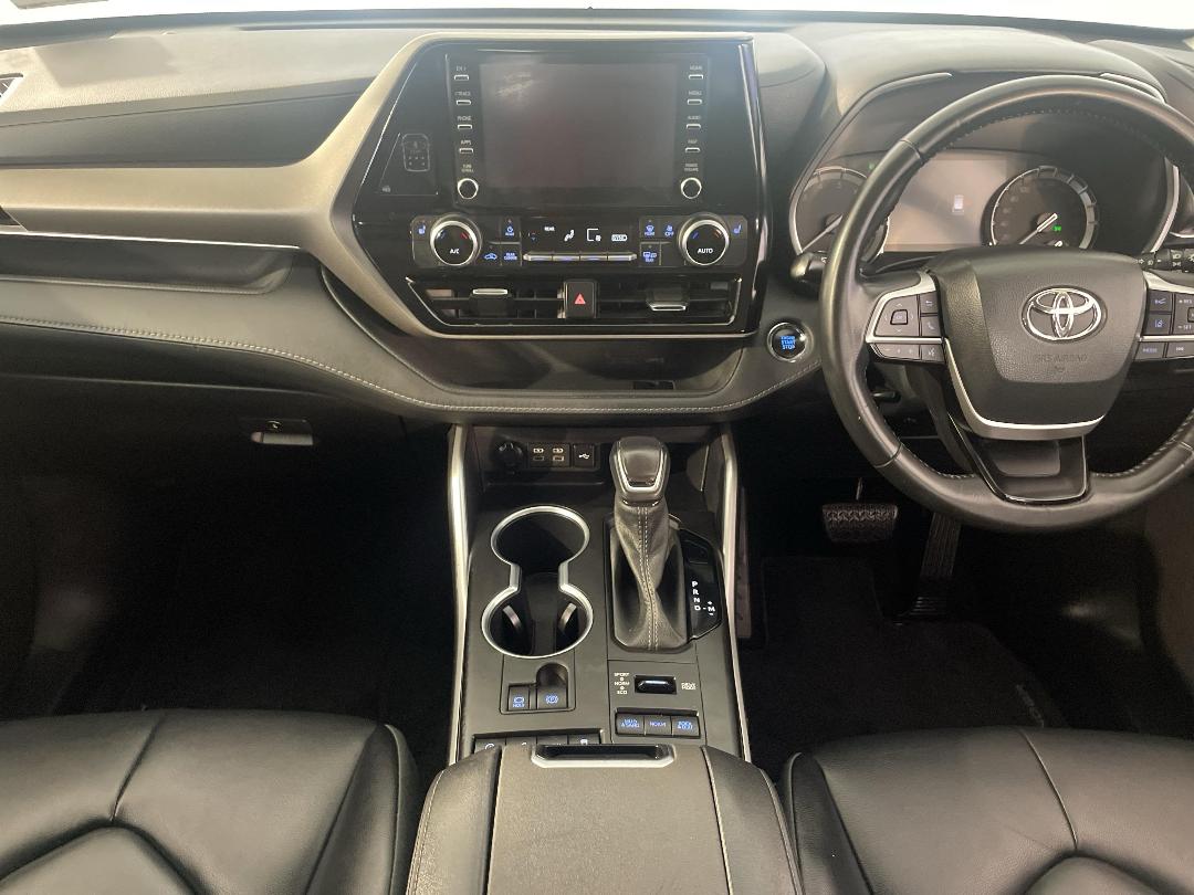 Photo '18' of Toyota Highlander Photo '18' of Toyota Highlander