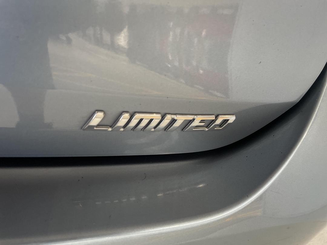 Photo '37' of Toyota Highlander Photo '37' of Toyota Highlander