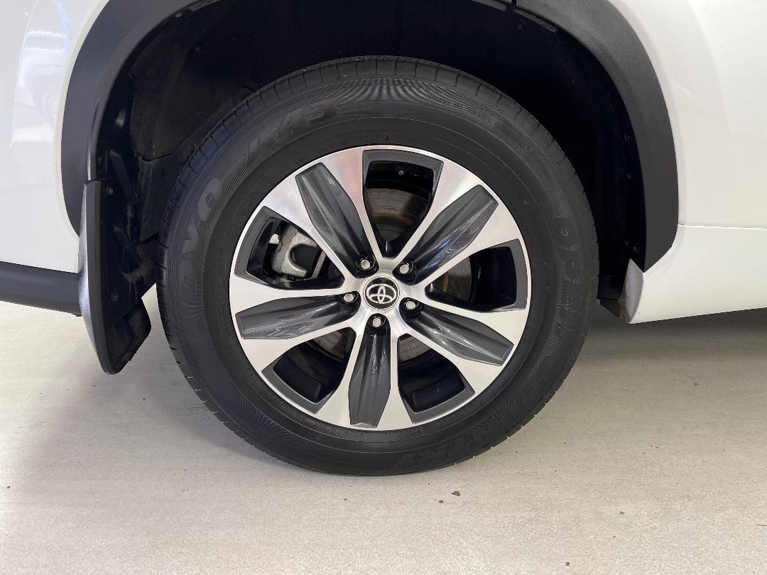 Photo '12' of Toyota Highlander