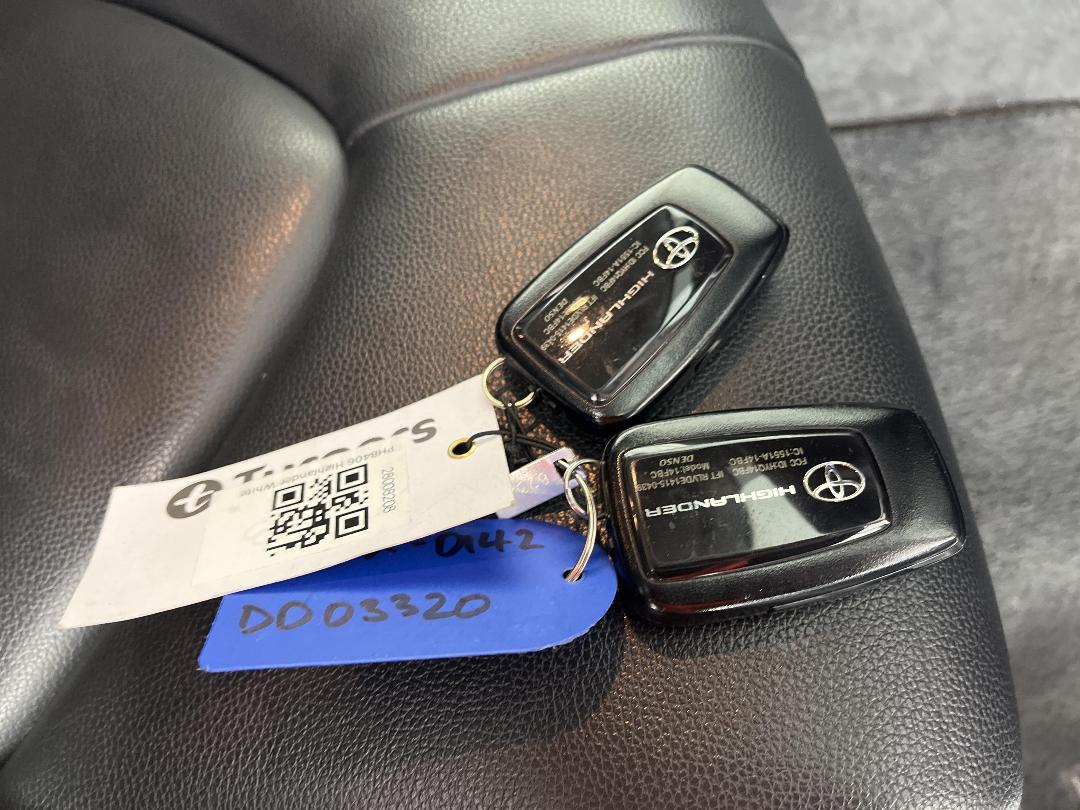 Photo '22' of Toyota Highlander