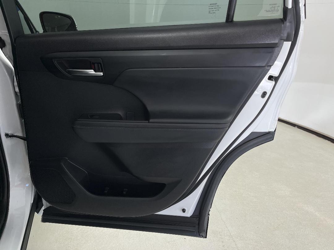 Photo '19' of Toyota Highlander