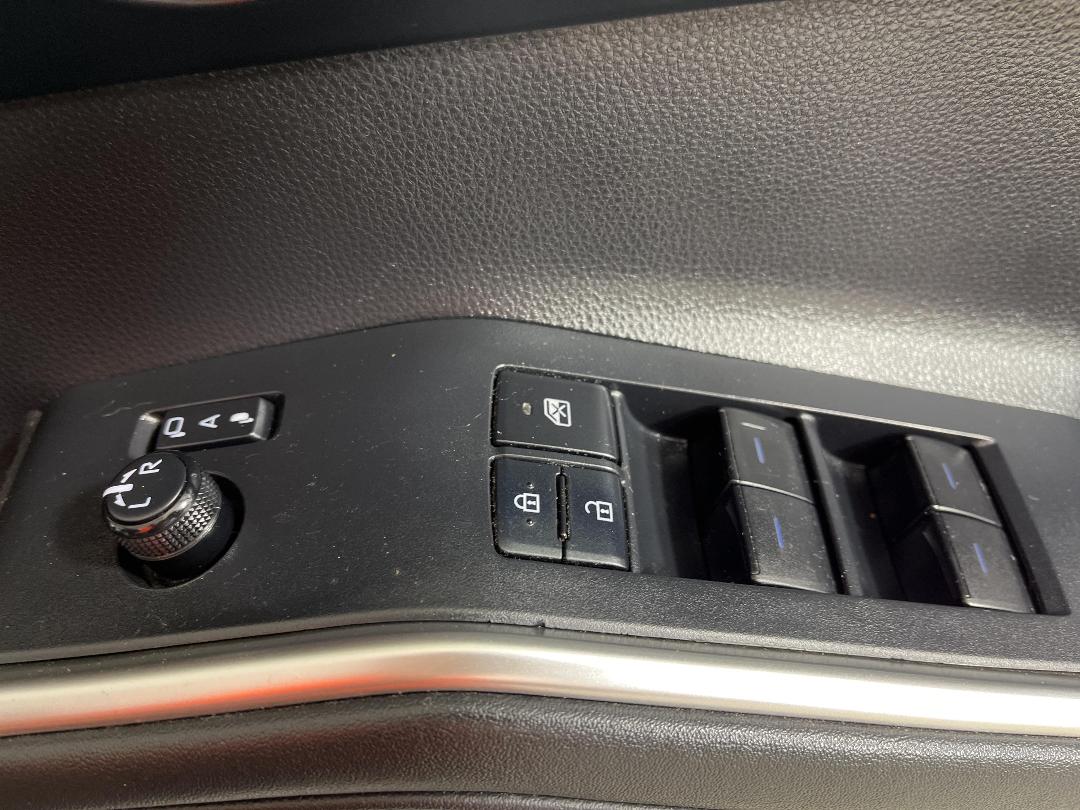 Photo '27' of Toyota Highlander