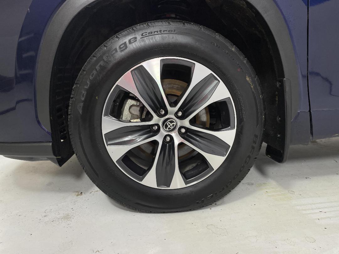 Photo '10' of Toyota Highlander