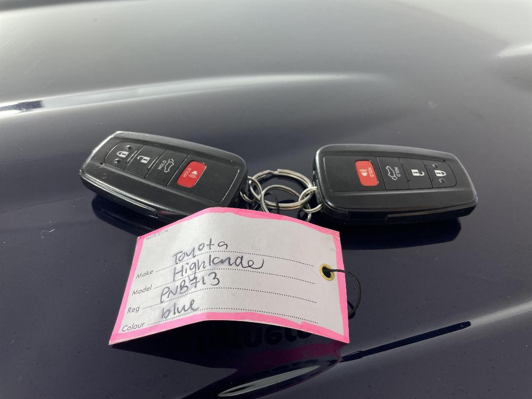 Photo '22' of Toyota Highlander