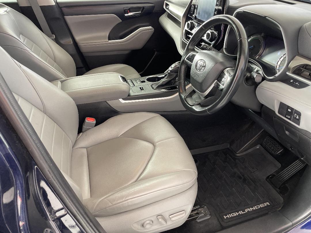 Photo '16' of Toyota Highlander