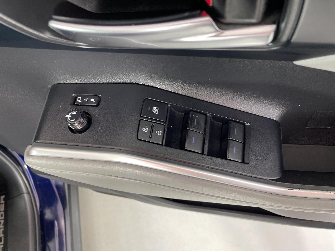 Photo '23' of Toyota Highlander