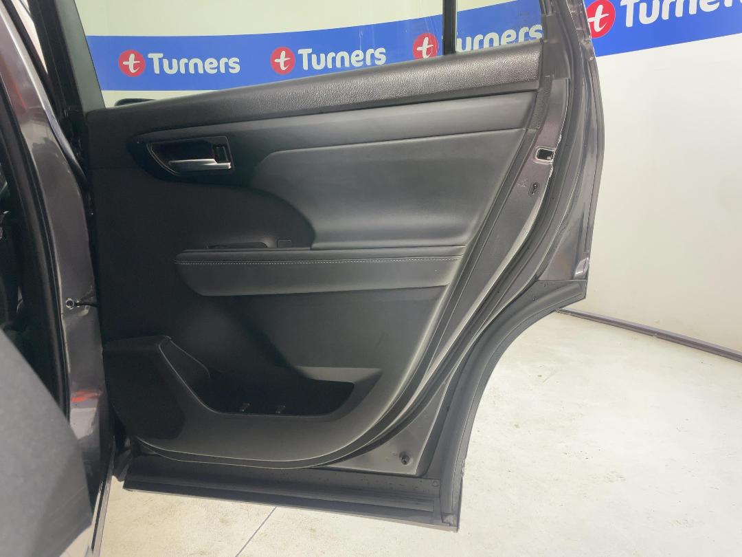 Photo '19' of Toyota Highlander