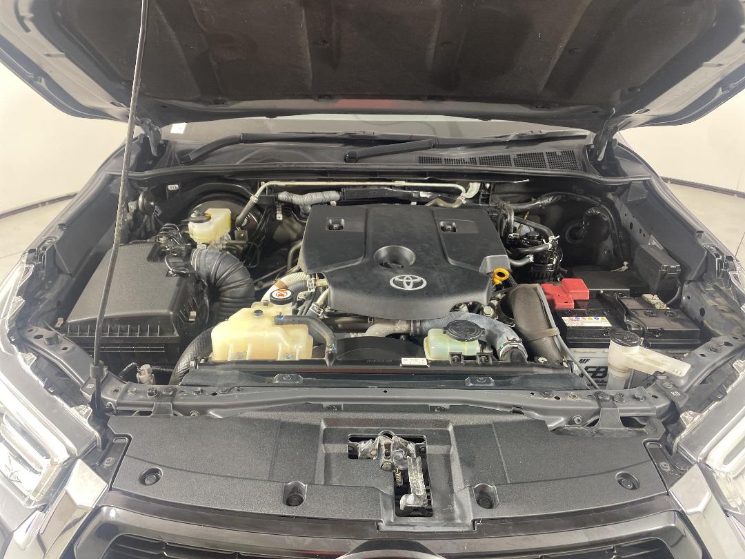 Photo '13' of Toyota Hilux