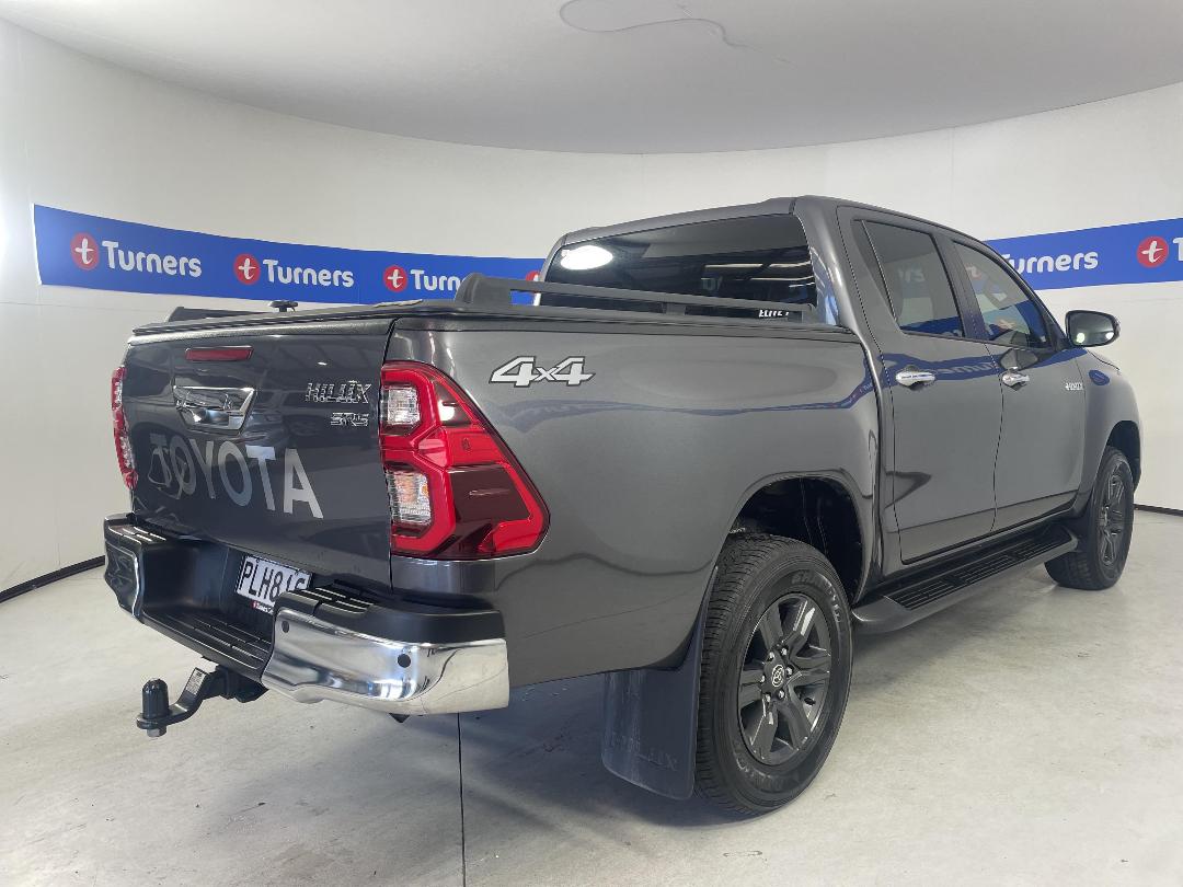 Photo '7' of Toyota Hilux