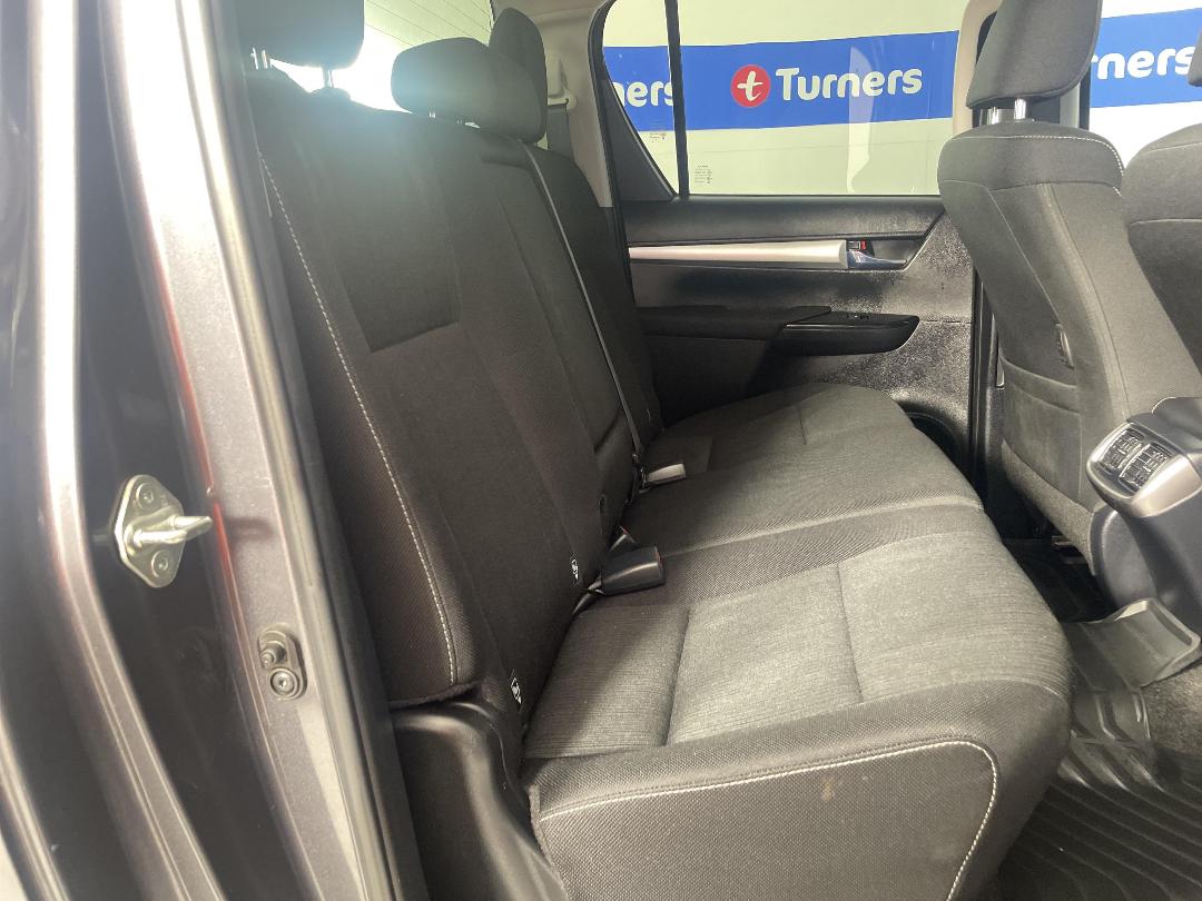 Photo '20' of Toyota Hilux