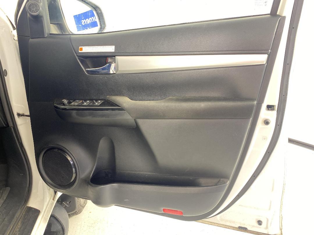 Photo '15' of Toyota Hilux