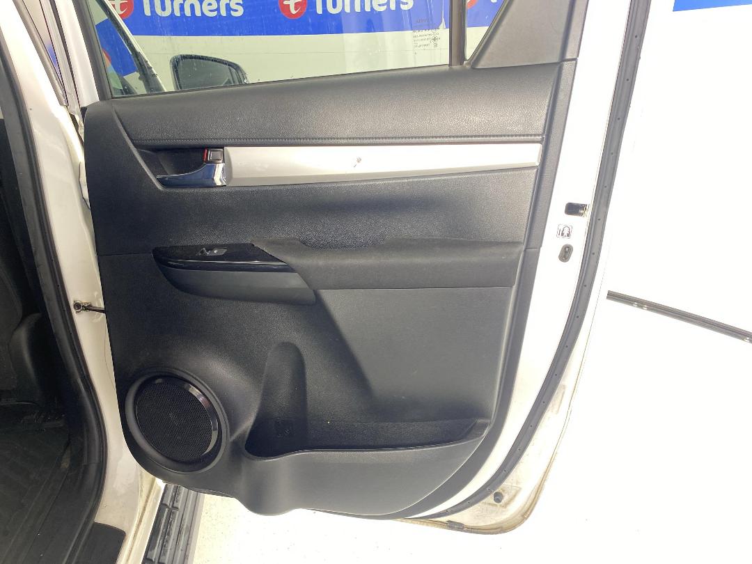 Photo '19' of Toyota Hilux