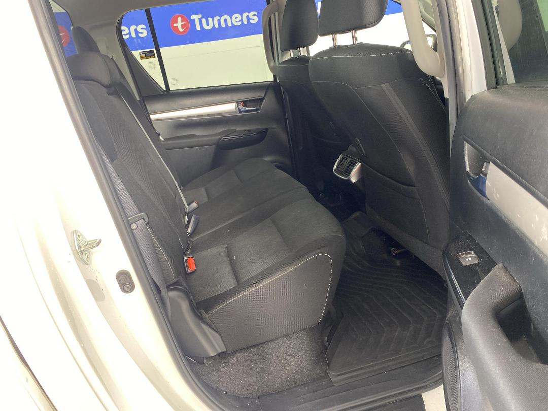 Photo '20' of Toyota Hilux