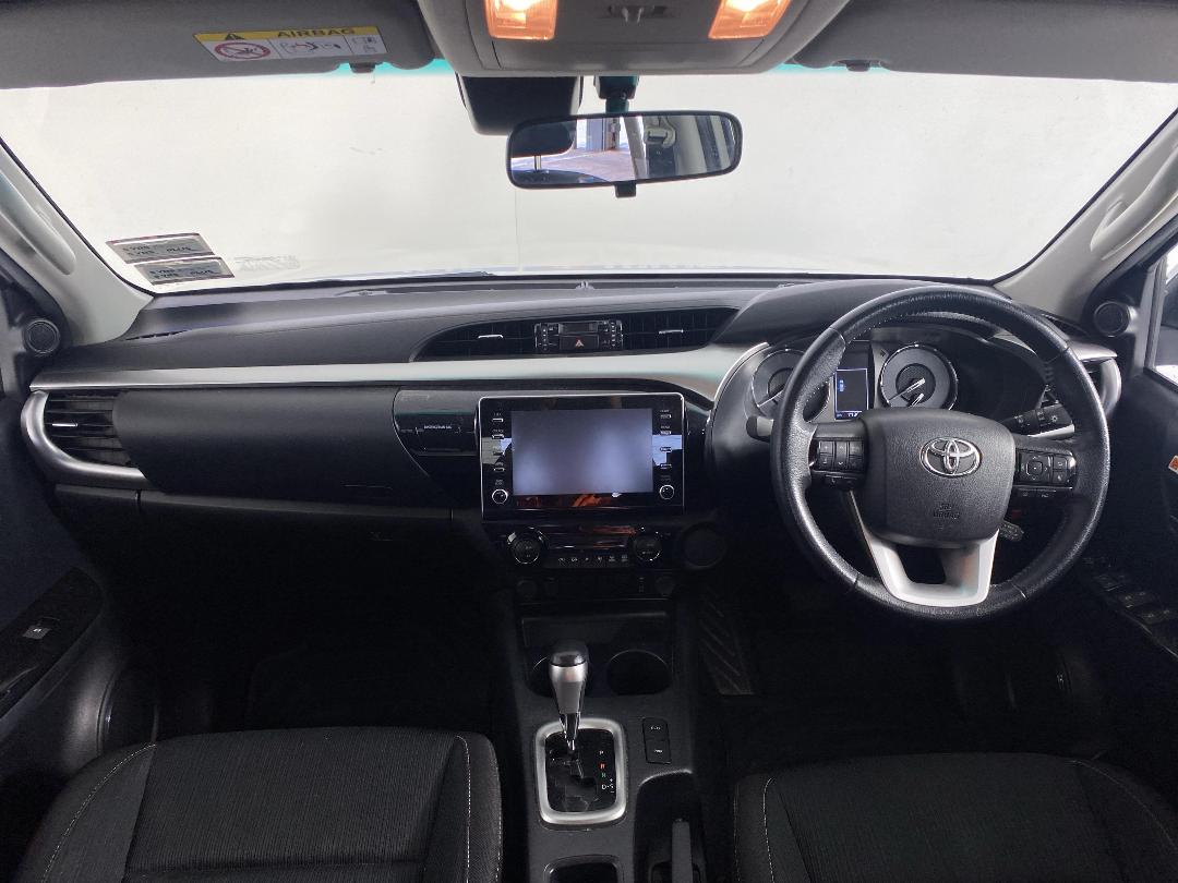 Photo '17' of Toyota Hilux