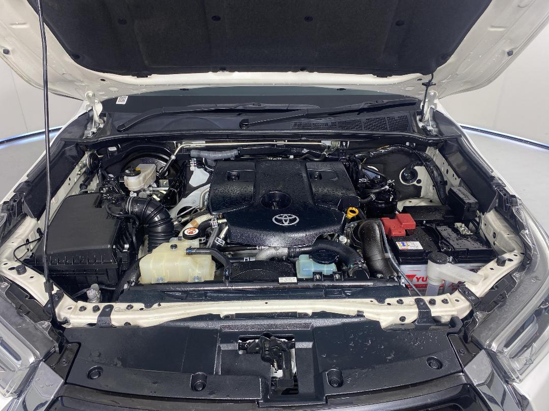 Photo '13' of Toyota Hilux