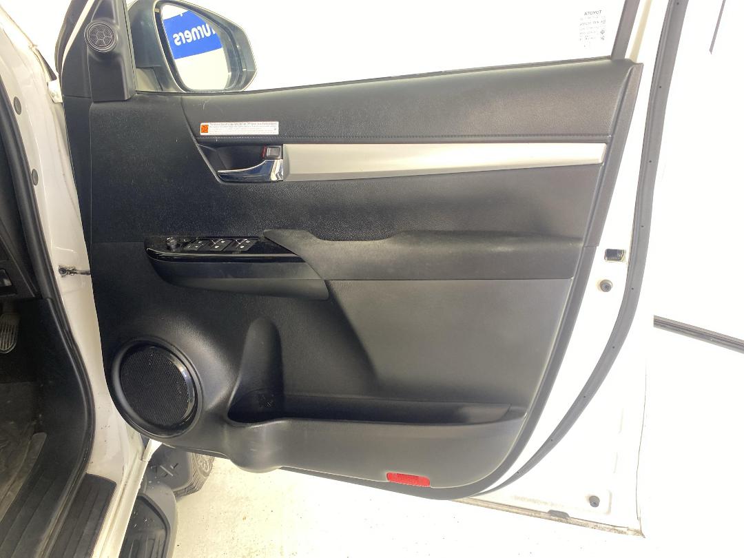 Photo '15' of Toyota Hilux