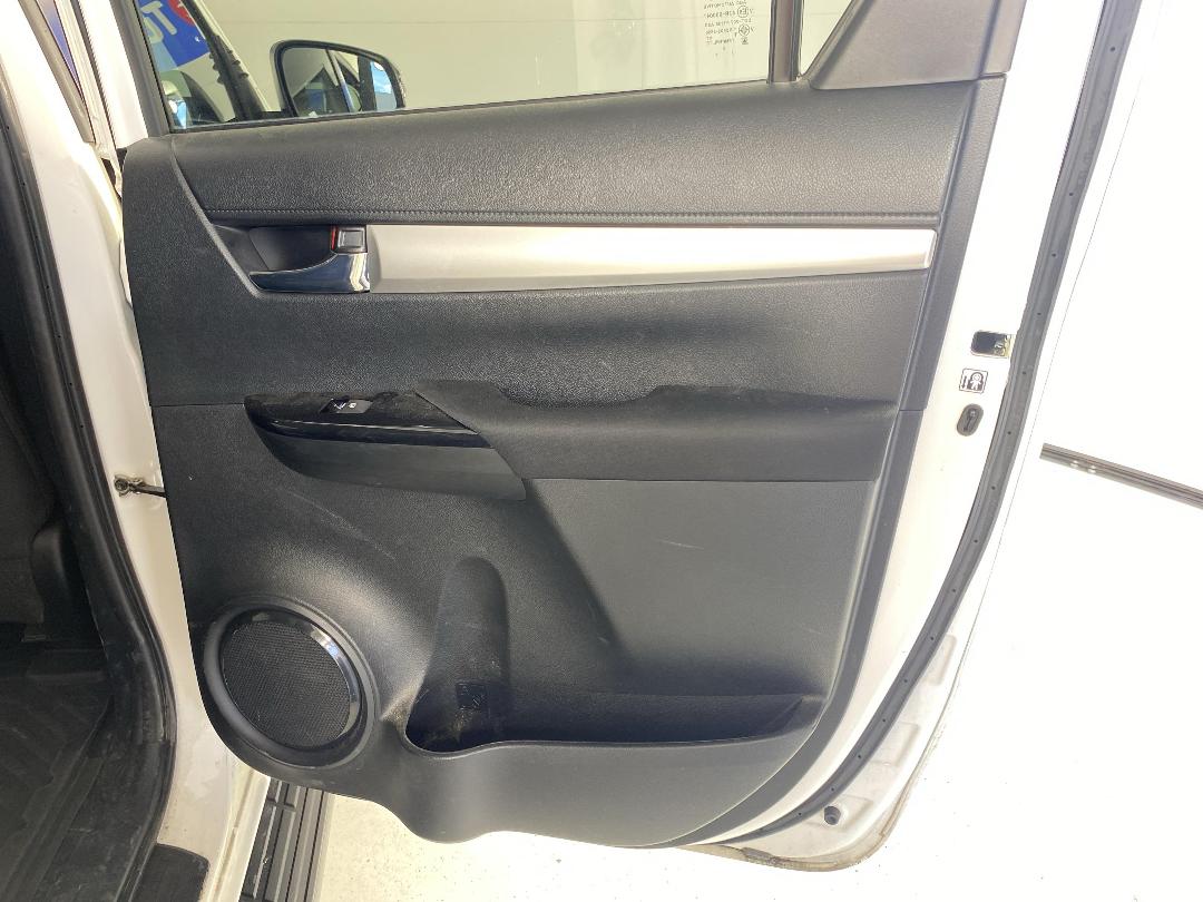 Photo '19' of Toyota Hilux