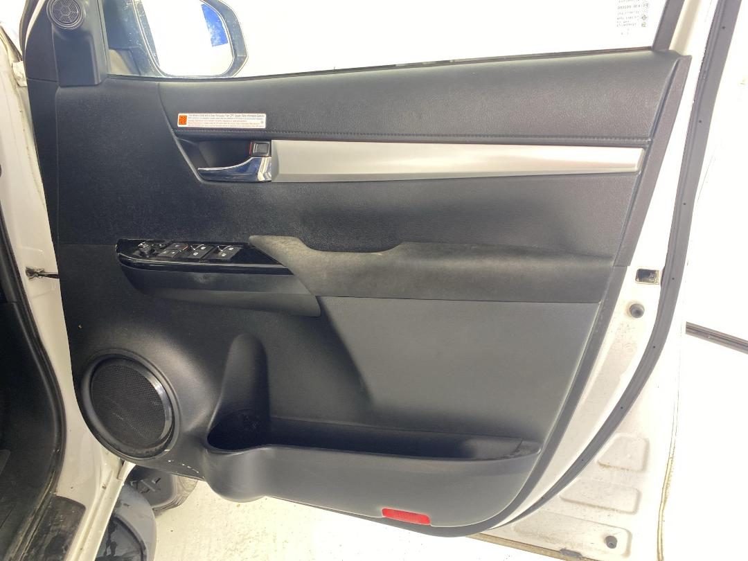 Photo '15' of Toyota Hilux