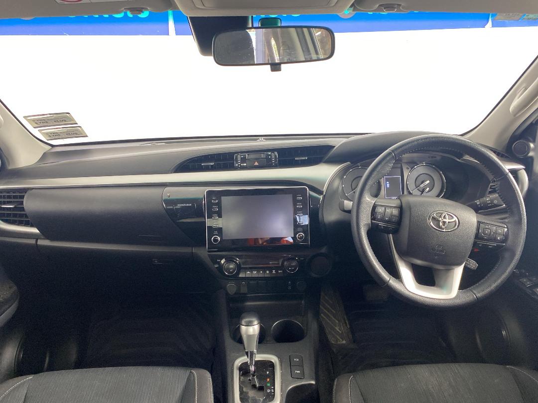 Photo '17' of Toyota Hilux