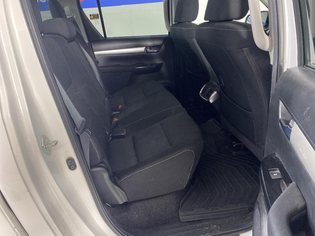 Photo '20' of Toyota Hilux