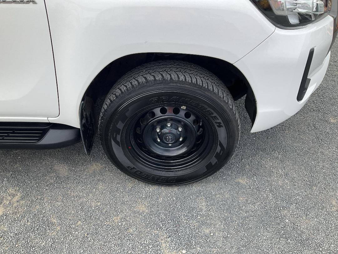 Photo '9' of Toyota Hilux