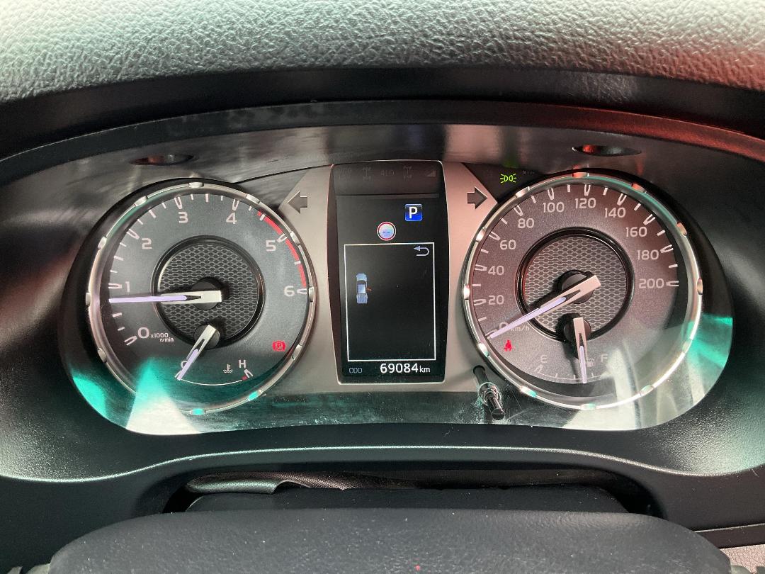 Photo '21' of Toyota Hilux