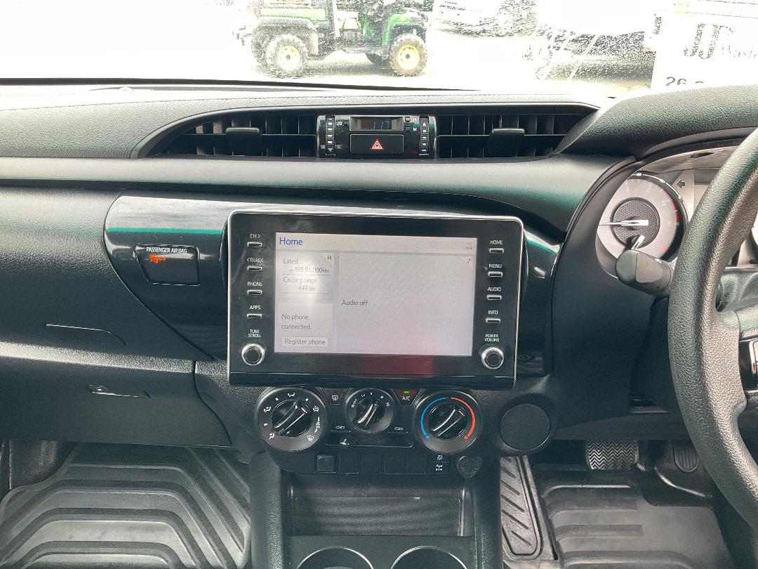 Photo '18' of Toyota Hilux