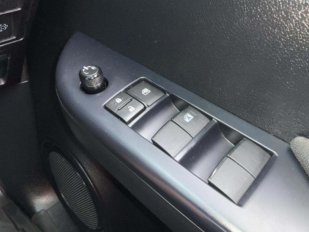 Photo '27' of Toyota Hilux