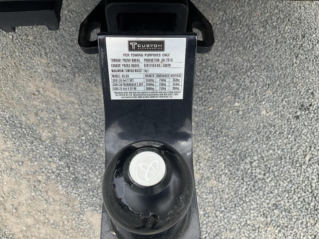 Photo '32' of Toyota Hilux