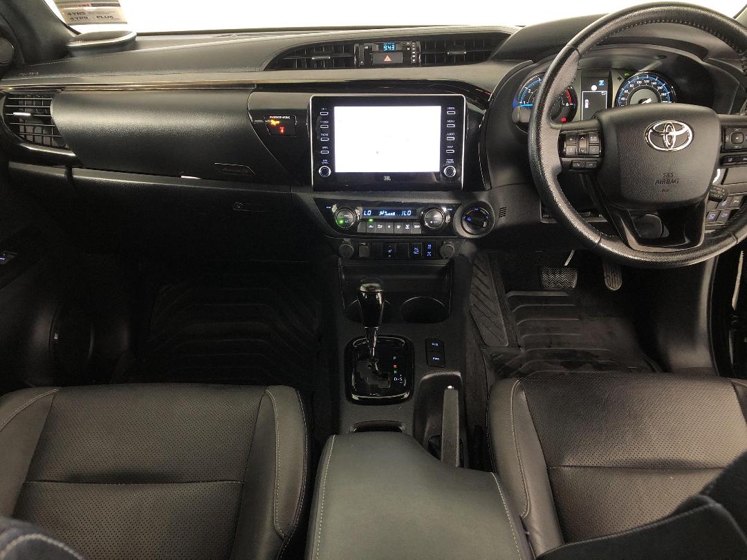 Photo '17' of Toyota Hilux