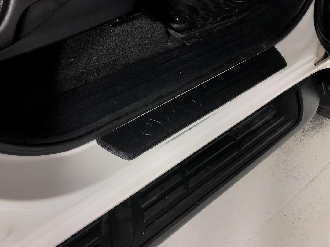 Photo '23' of Toyota Hilux