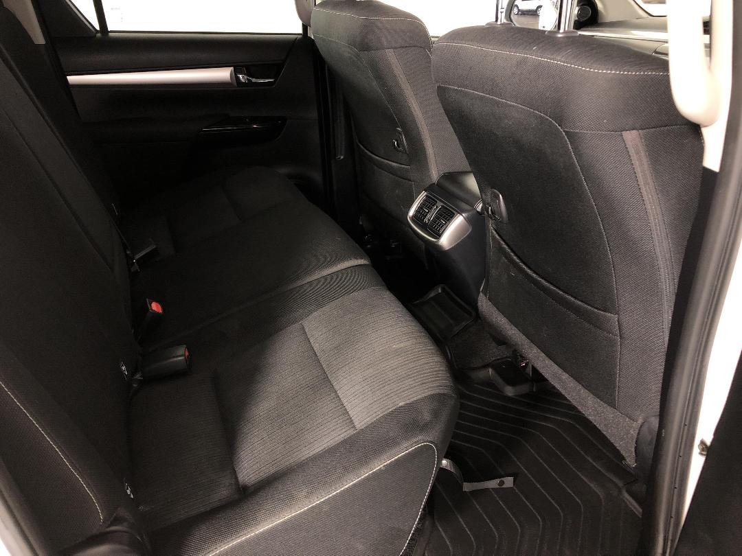 Photo '20' of Toyota Hilux