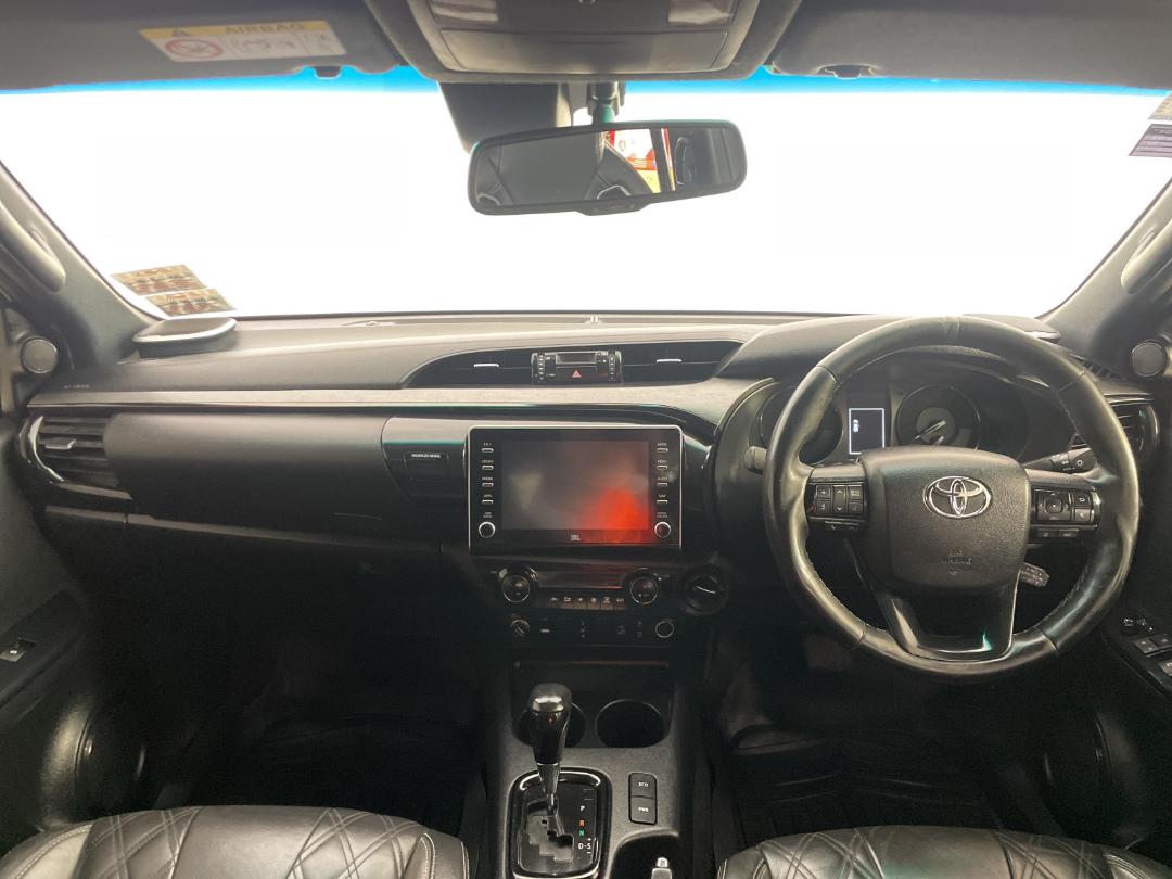 Photo '17' of Toyota Hilux