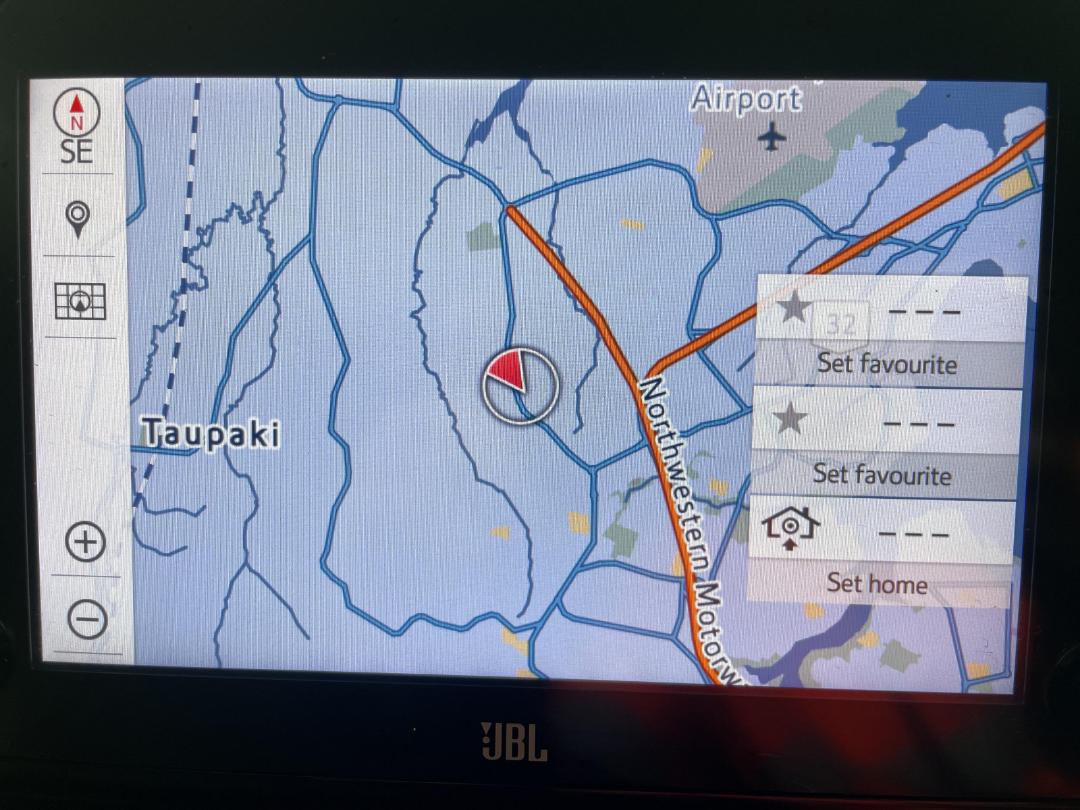 Photo '24' of Toyota Hilux